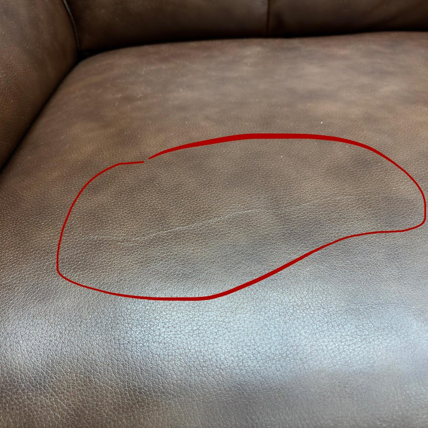 Image highlighting discoloration or a specific imperfection on the Daytona Sofa Set. (Condition note: Damage visible)