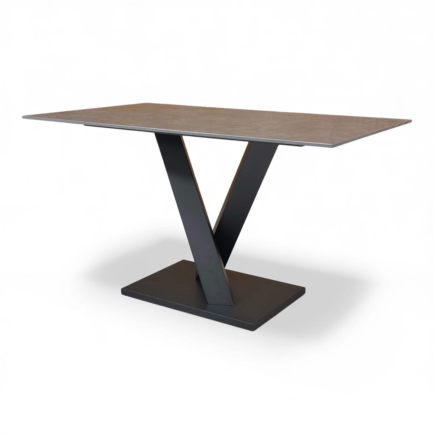 Close-up of the dark grey powder-coated V-shaped base.