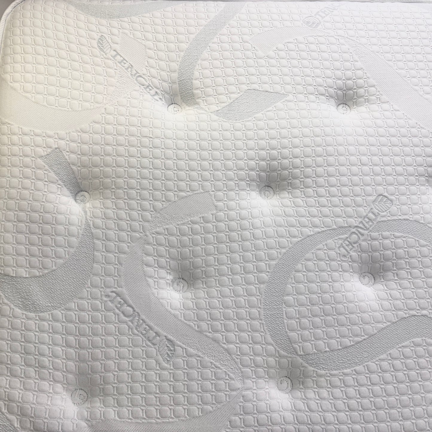 Mercury Hand Tufted Tencel Fabric Luxury Filling Mattress - King