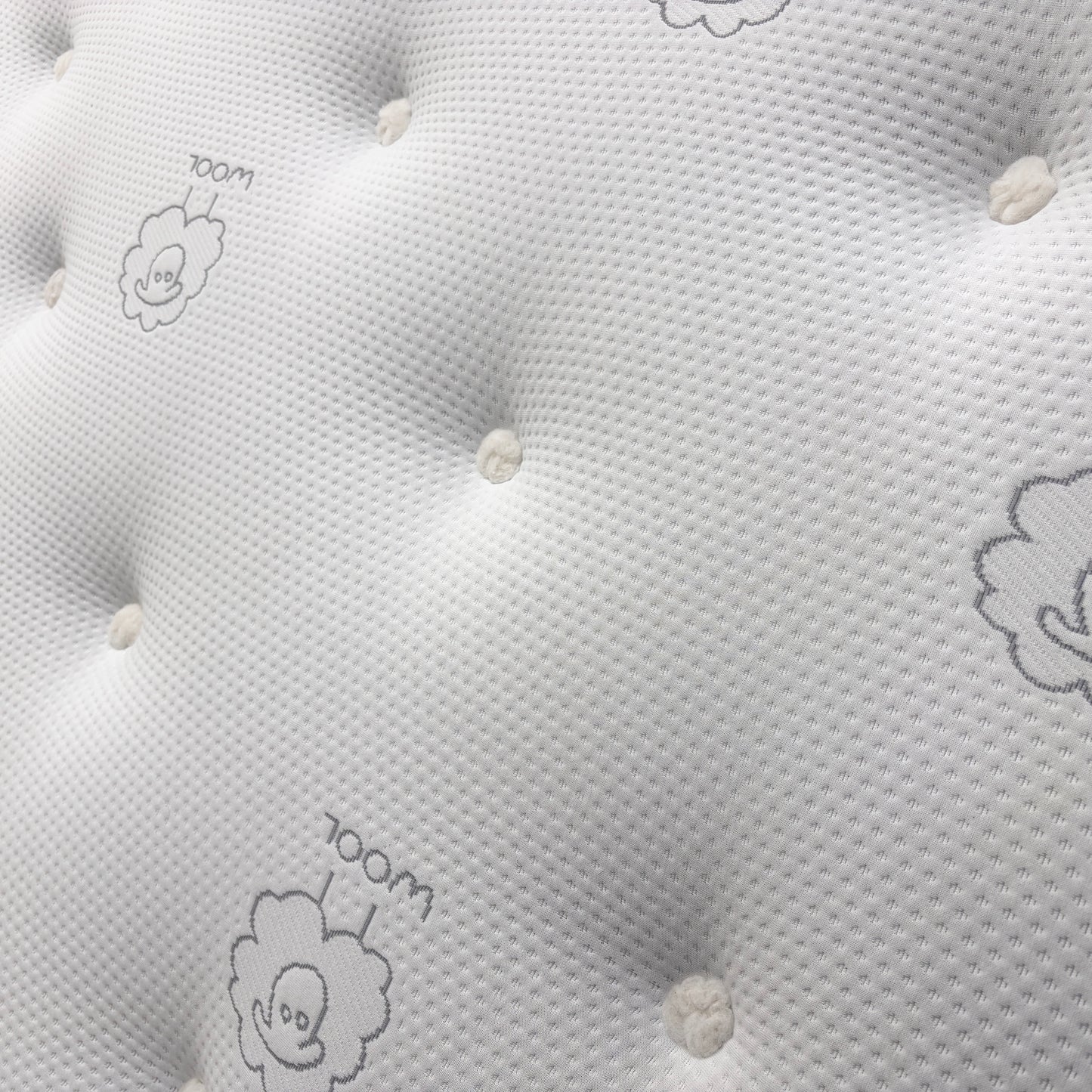 'Lottie' Wool Tuft & Snooze 1500 Pocket Mattress - King