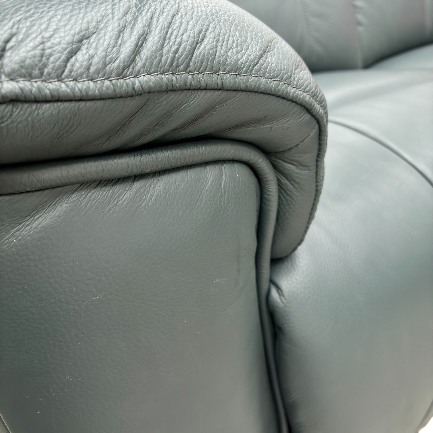 ‘Inca’ Cat-40:09 Peacock Leather Double Power Recliner Corner Sofa with Power Headrests