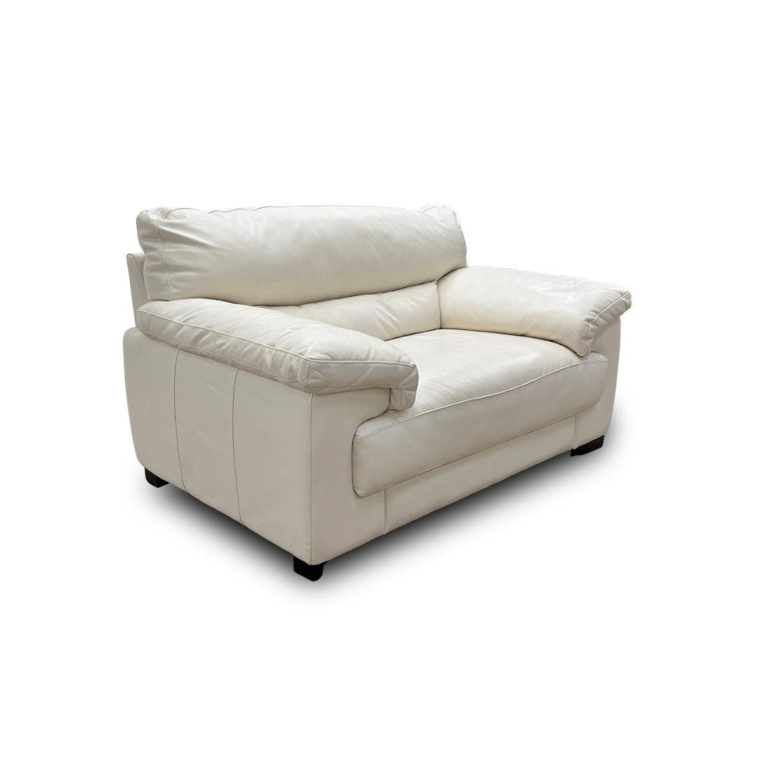 ‘Santino’ Leather Hampshire Aspen White 30017 Loveseat