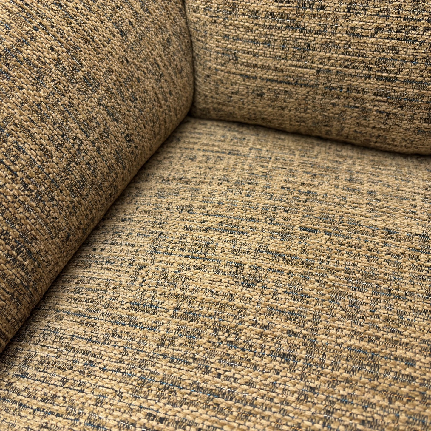 ‘Utah’ Cocoa We-0103 Tight Weave Fabric Power Recliner Armchair