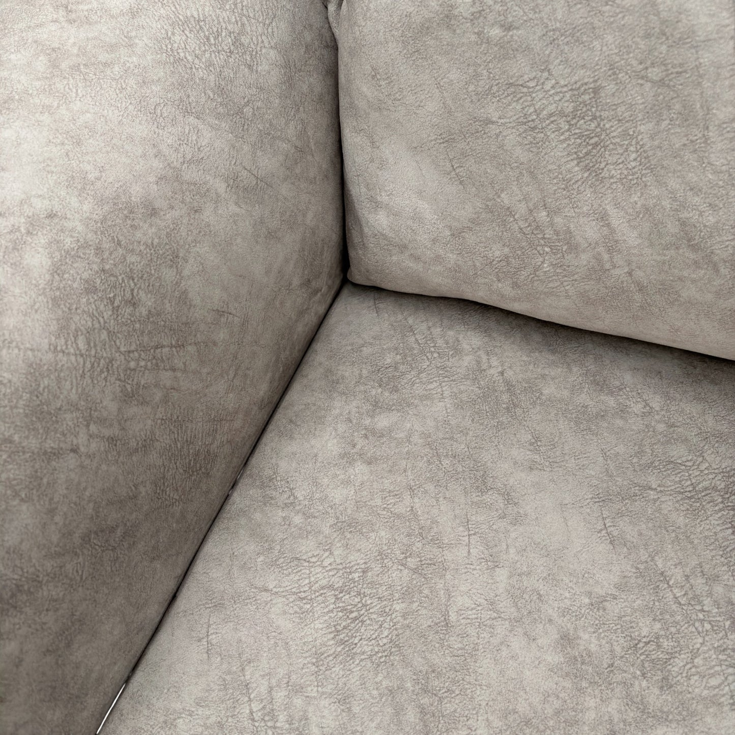 ‘Serenis’ Silver Rest Velvet Cuddler Chair
