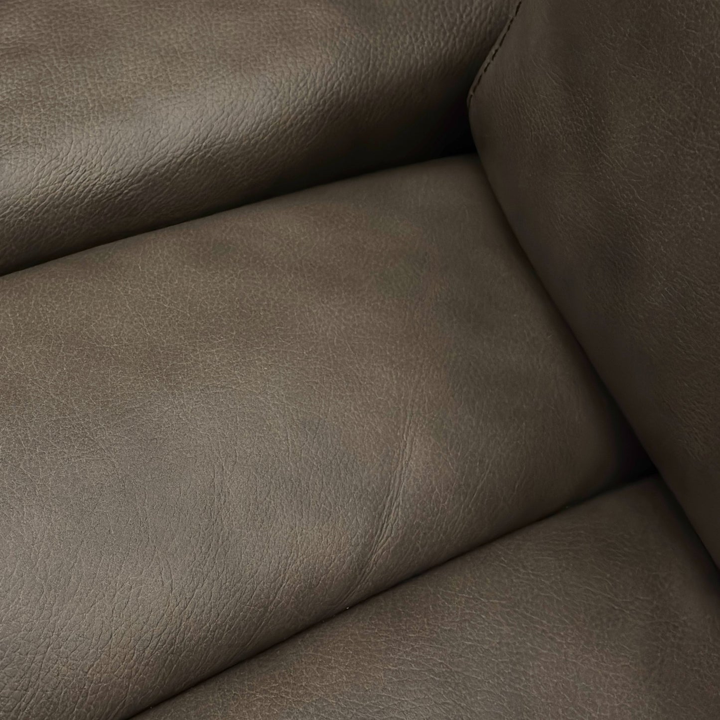 ‘Cinemax’ Lx-6414 Roast Dark Brown Leather Media Power Recliner Chair with Power Headrest