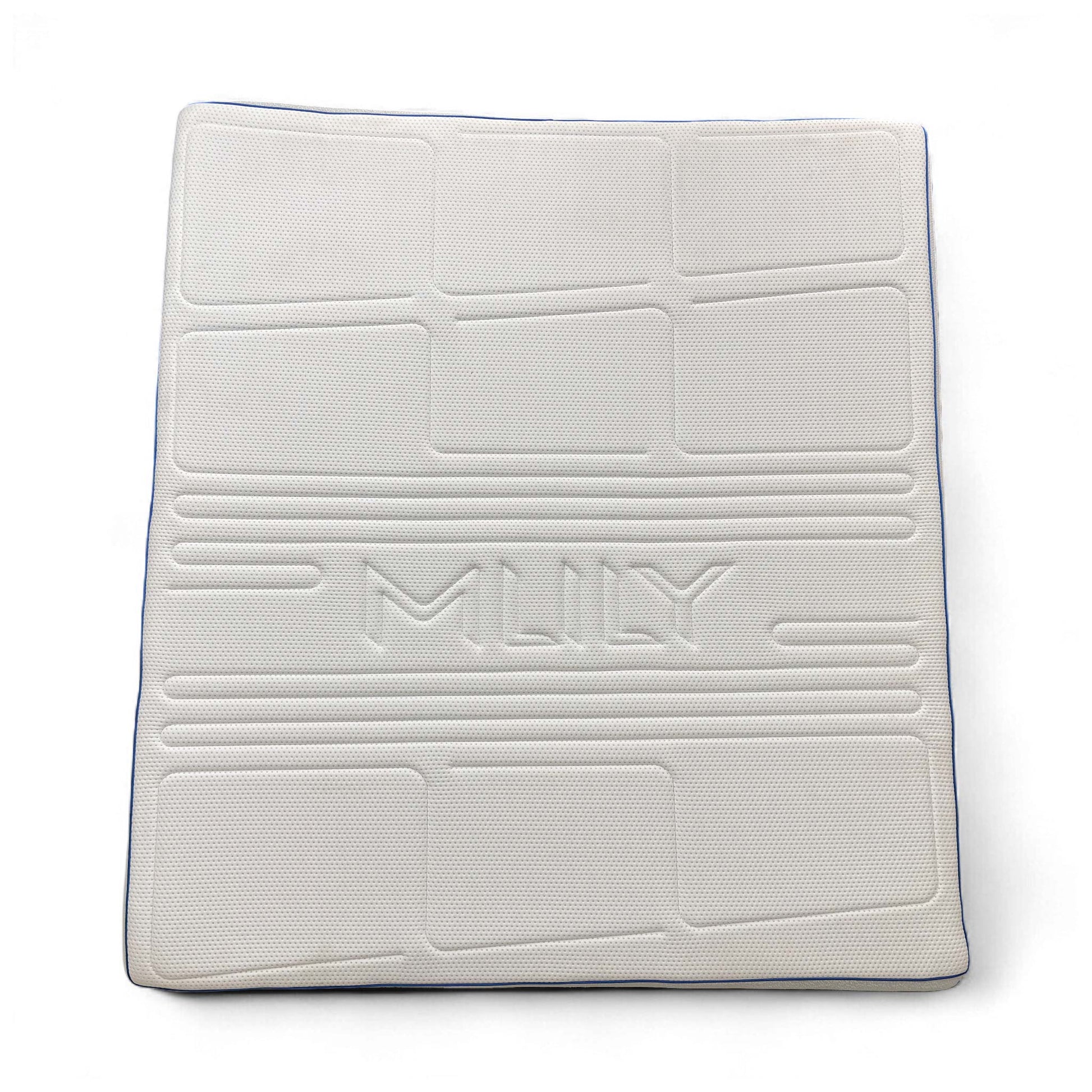Full view of the Mlily mattress lying flat on a bed base.