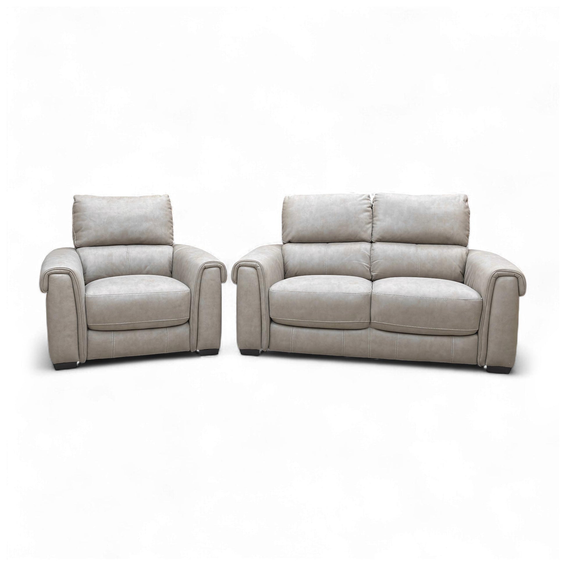 Full view of the 2-seater sofa and the single armchair together.