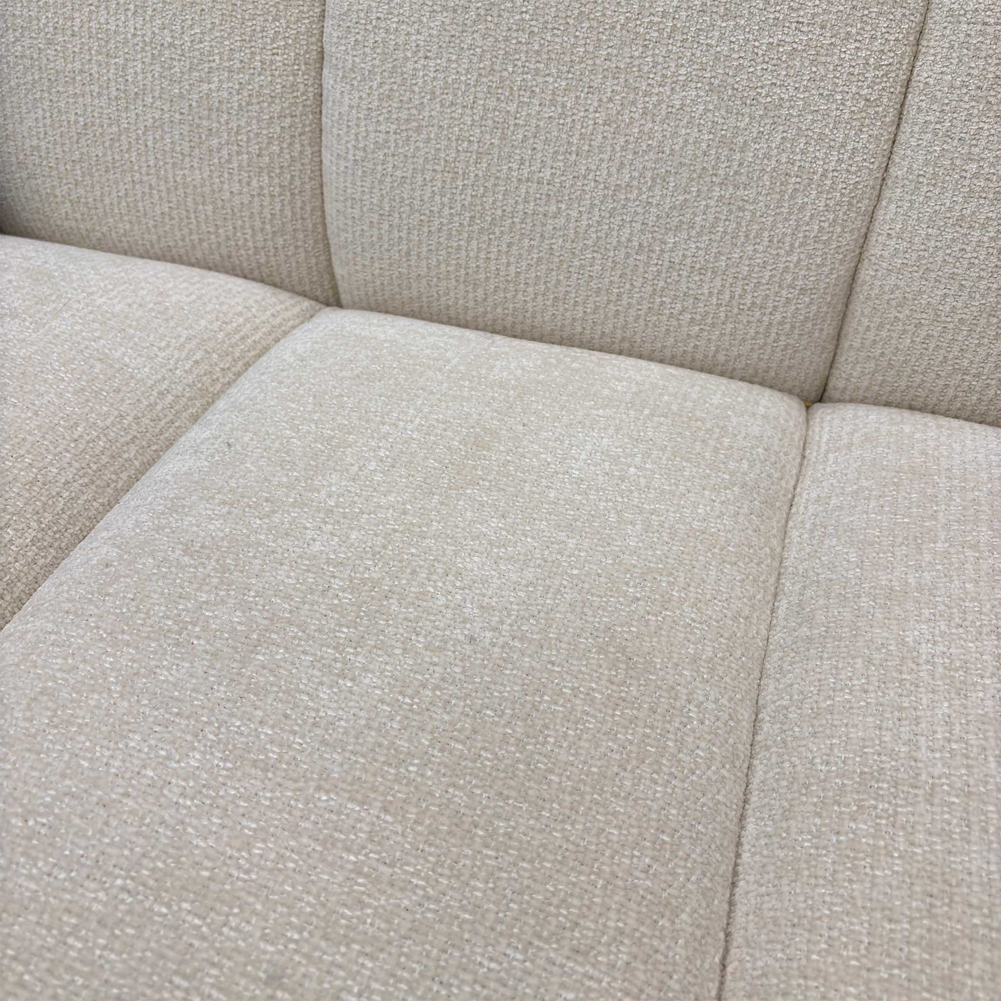 Close-up of the fabric/cushioning.