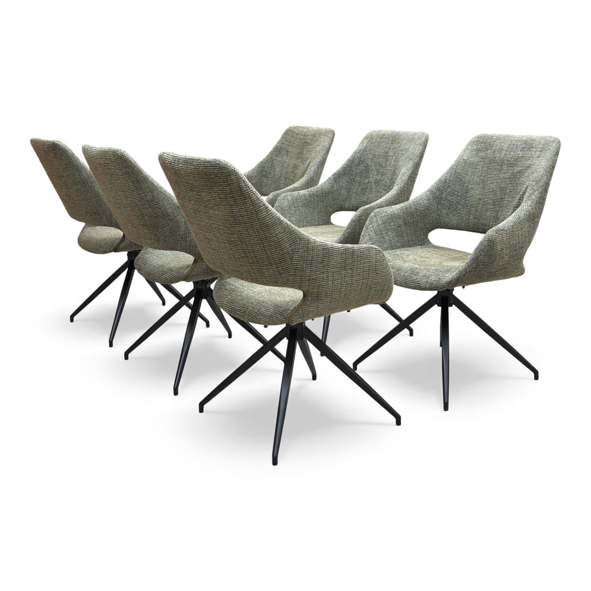 Rear view of the ‘Charlotte’ dining chair, showing the back height of 90 cm.