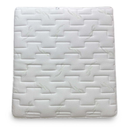 Full View of the Highgrove Tuscan 2000 Pocket Sprung Mattress in Super King size, showing the solid white design.