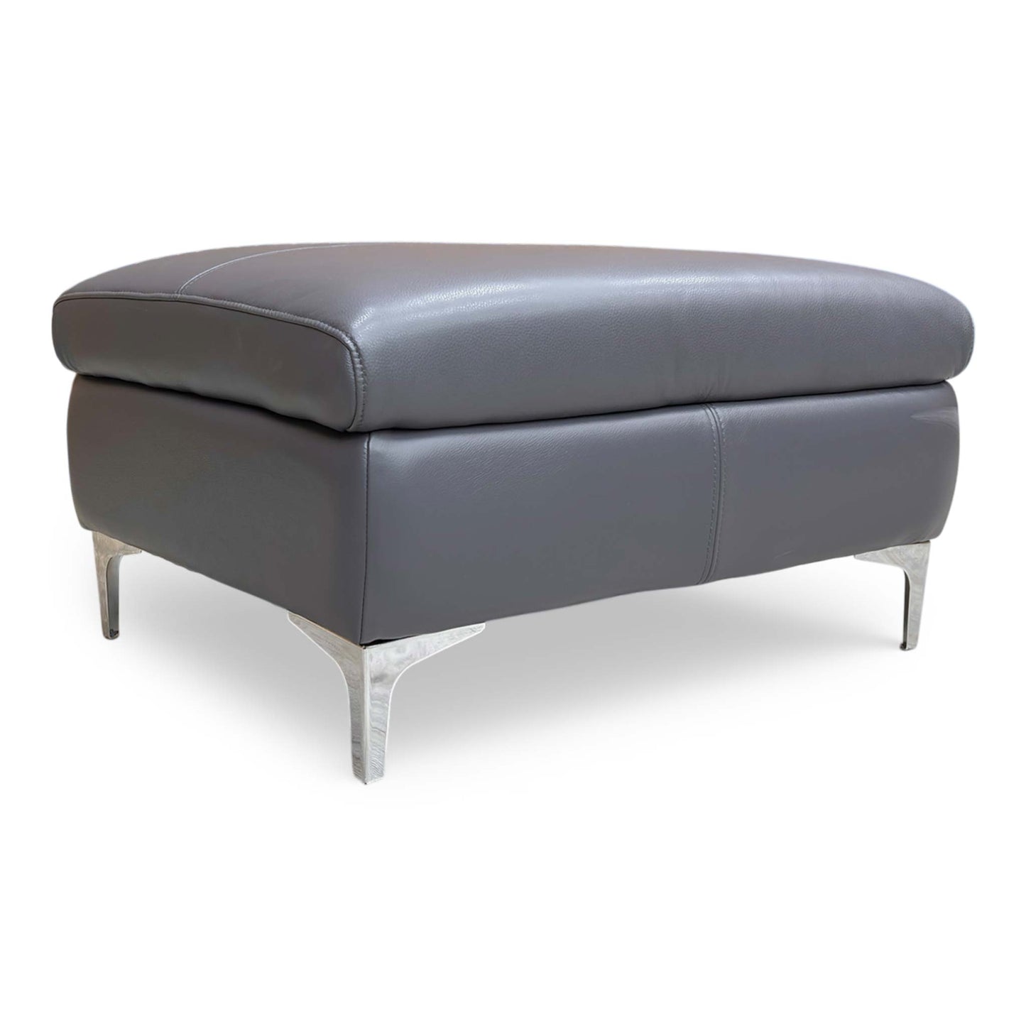 Full view for the ‘Vino’ footstool in Cat 60 18 Lavender Grey premium leather, featuring a sleek rectangular design and plush cushioning.