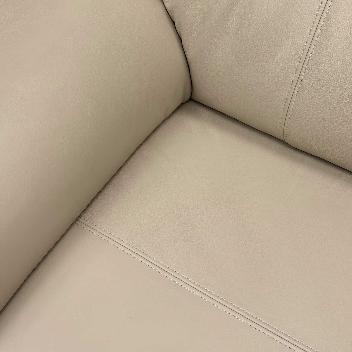 G Plan ‘Seattle’ L843 Cambridge Stone Leather 2 Seater Sofa with Wooden Feet