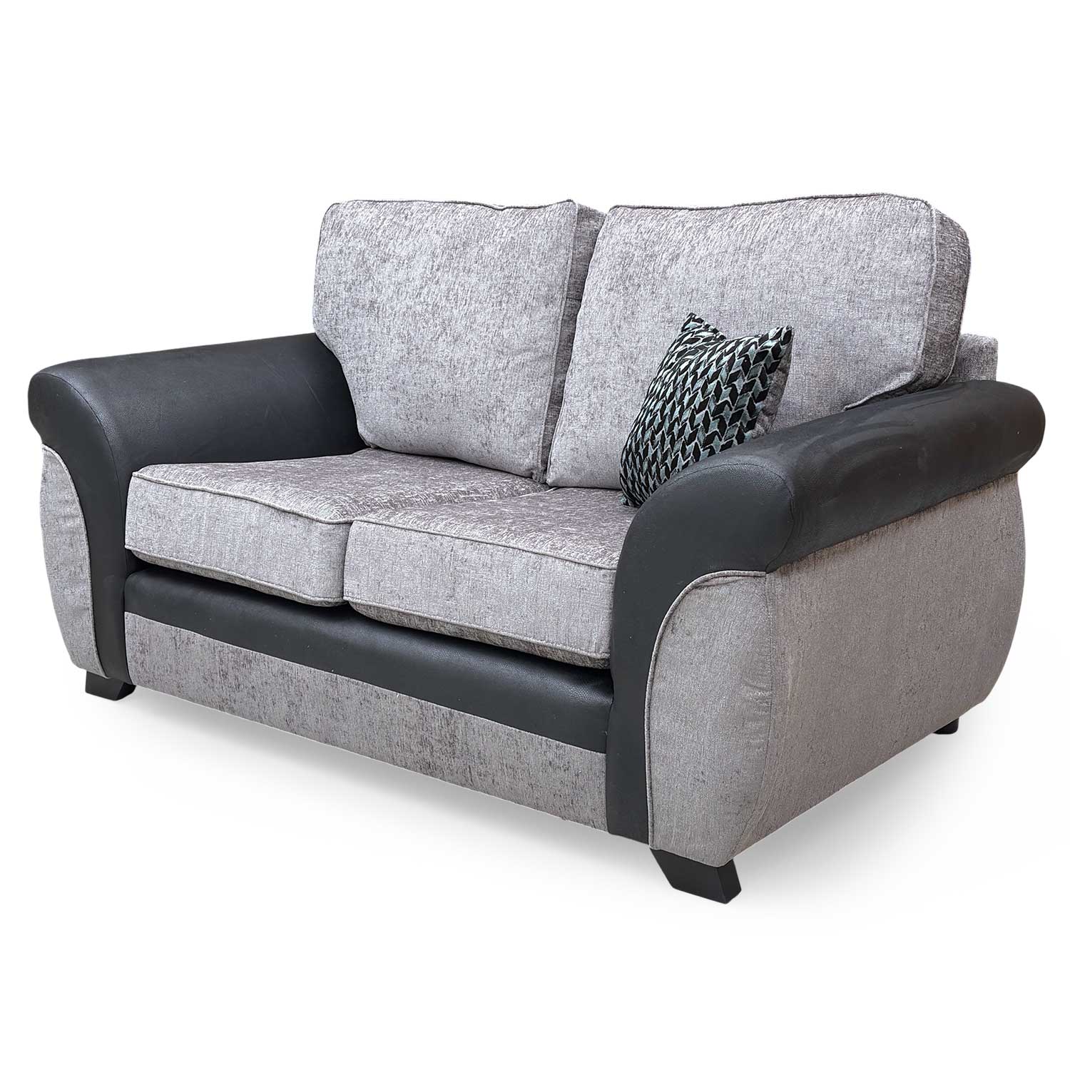 Side view of the Marino’ sofa, showing the clean lines of the frame and the depth of the back cushions for ergonomic support.