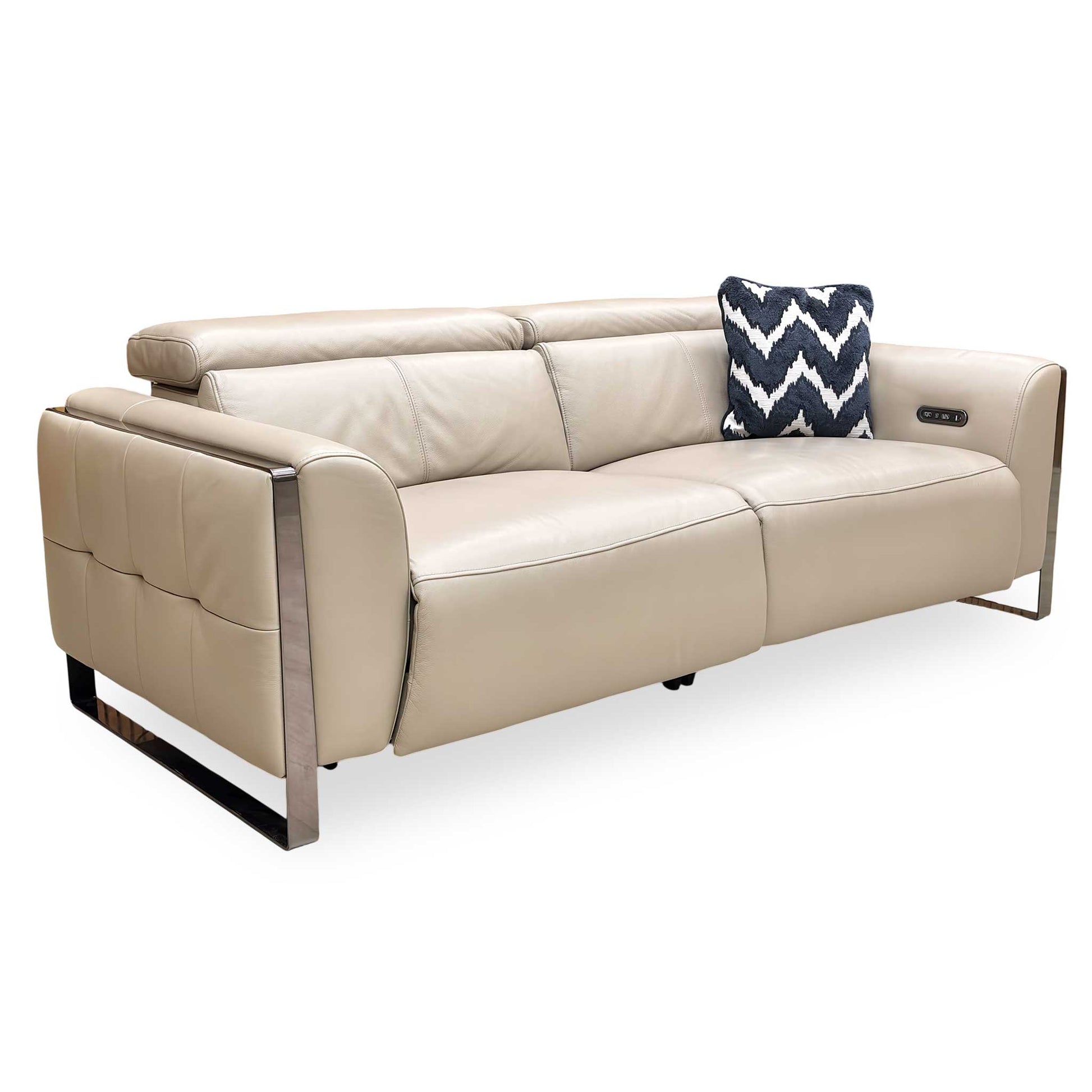 Detailed shot of the Cat-40:08 Oyster leather upholstery, showing the fine grain and durable textured finish.