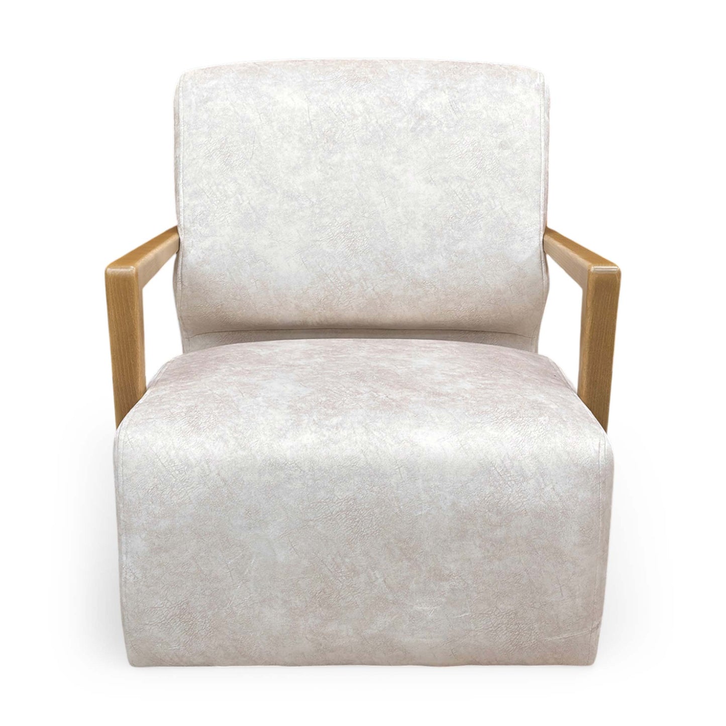 Front view of the ‘Aura’ Kenzo chair, highlighting the generous DuoFlex cushioning designed for superior support and relaxation.