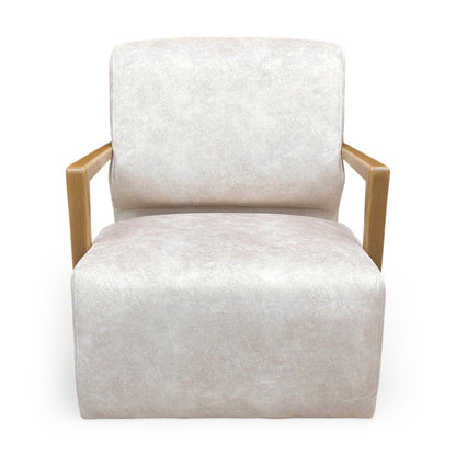Front view of the ‘Aura’ Kenzo chair, highlighting the generous DuoFlex cushioning designed for superior support and relaxation.