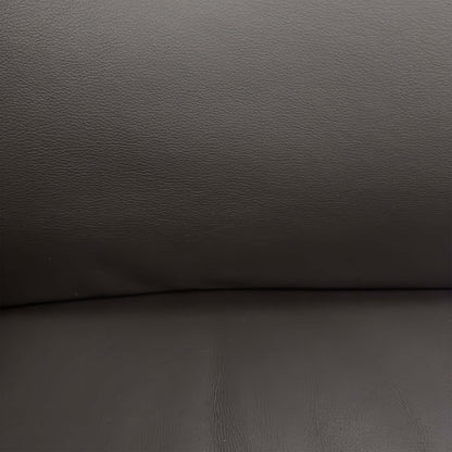 Close-up of the premium 4380 leather upholstery and detailed stitching on the backrest.