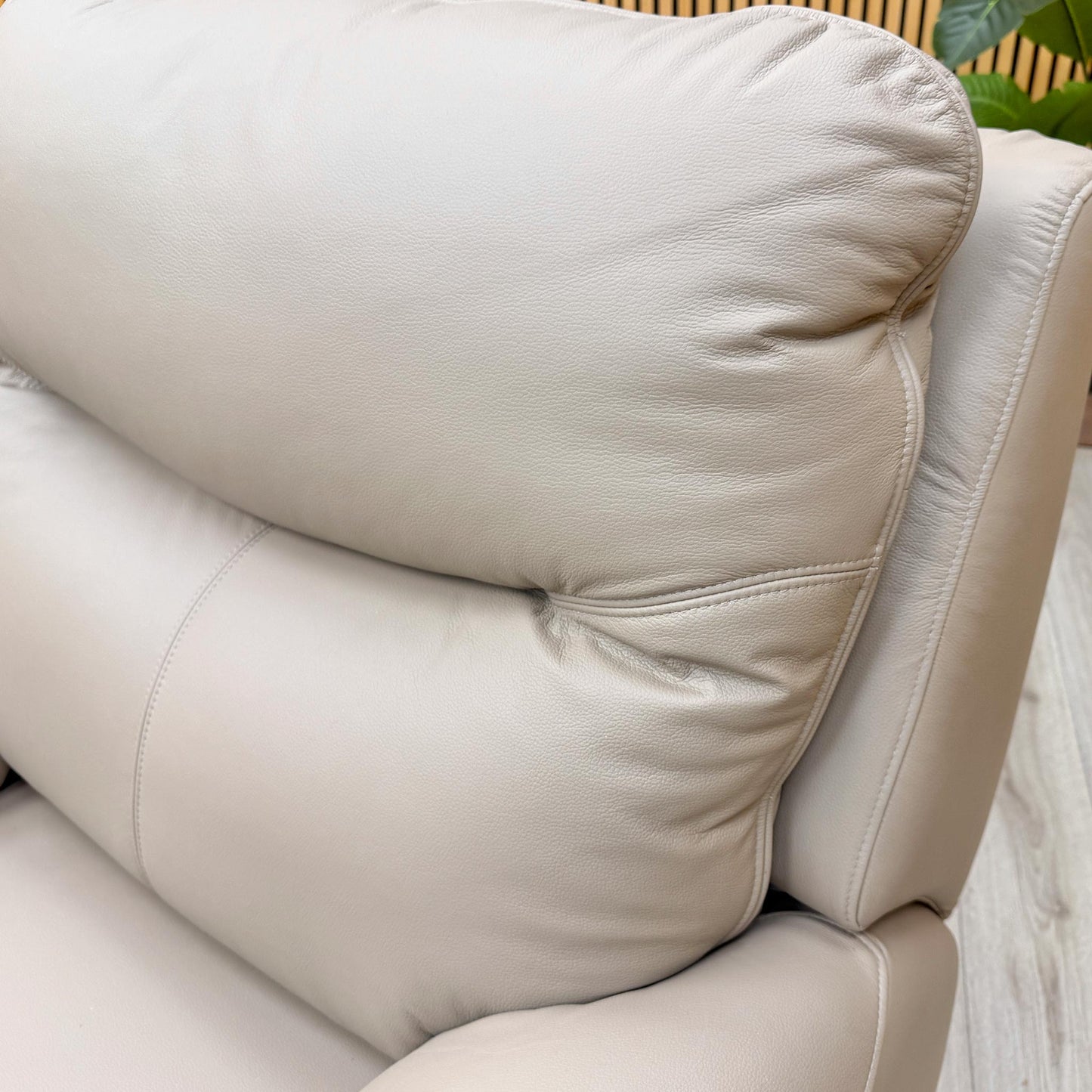 G Plan 'Amesbury' L846 Cambridge Taupe Leather 3 Seater Sofa + Chair