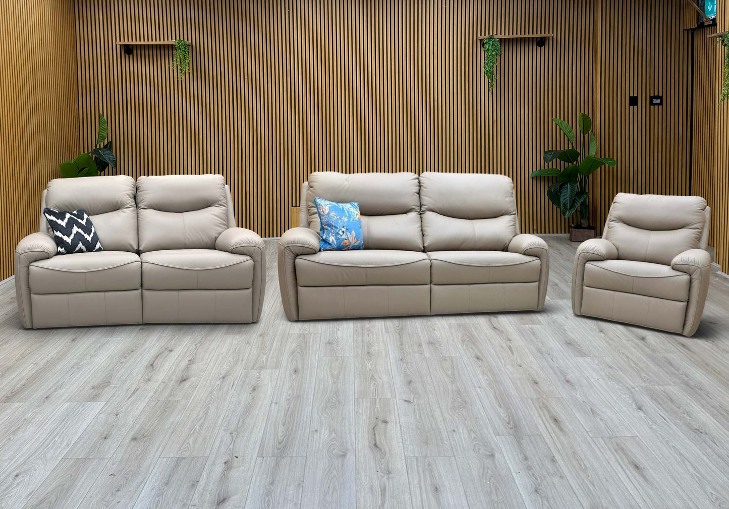 G Plan 'Amesbury' L846 Cambridge Taupe Leather 3 + 2 Seater Sofa + Chair - product photo 3