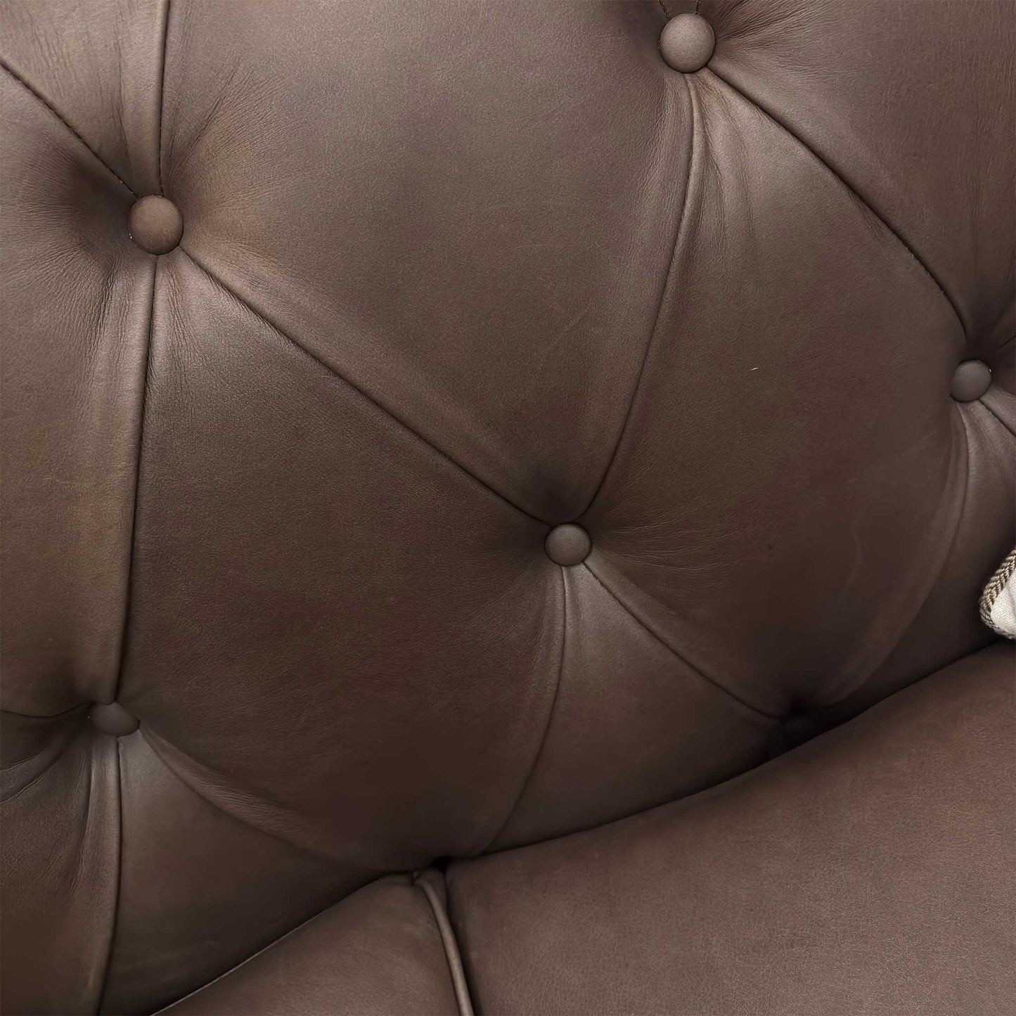 ‘Gosford’ Texas Brown 100% Italian Leather 2 Seater Chesterfield Sofa