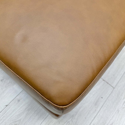 Close-up of the Bark Brown (2877) leather, highlighting the natural grain texture and rich, earthy brown color tone.