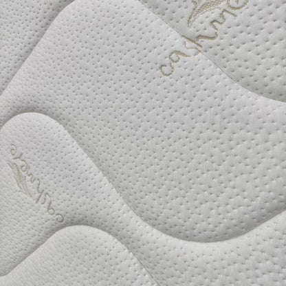Close-up of the premium damask fabric, highlighting the traditional tufted finish that keeps the internal fillings secure and provides a firmer feel.