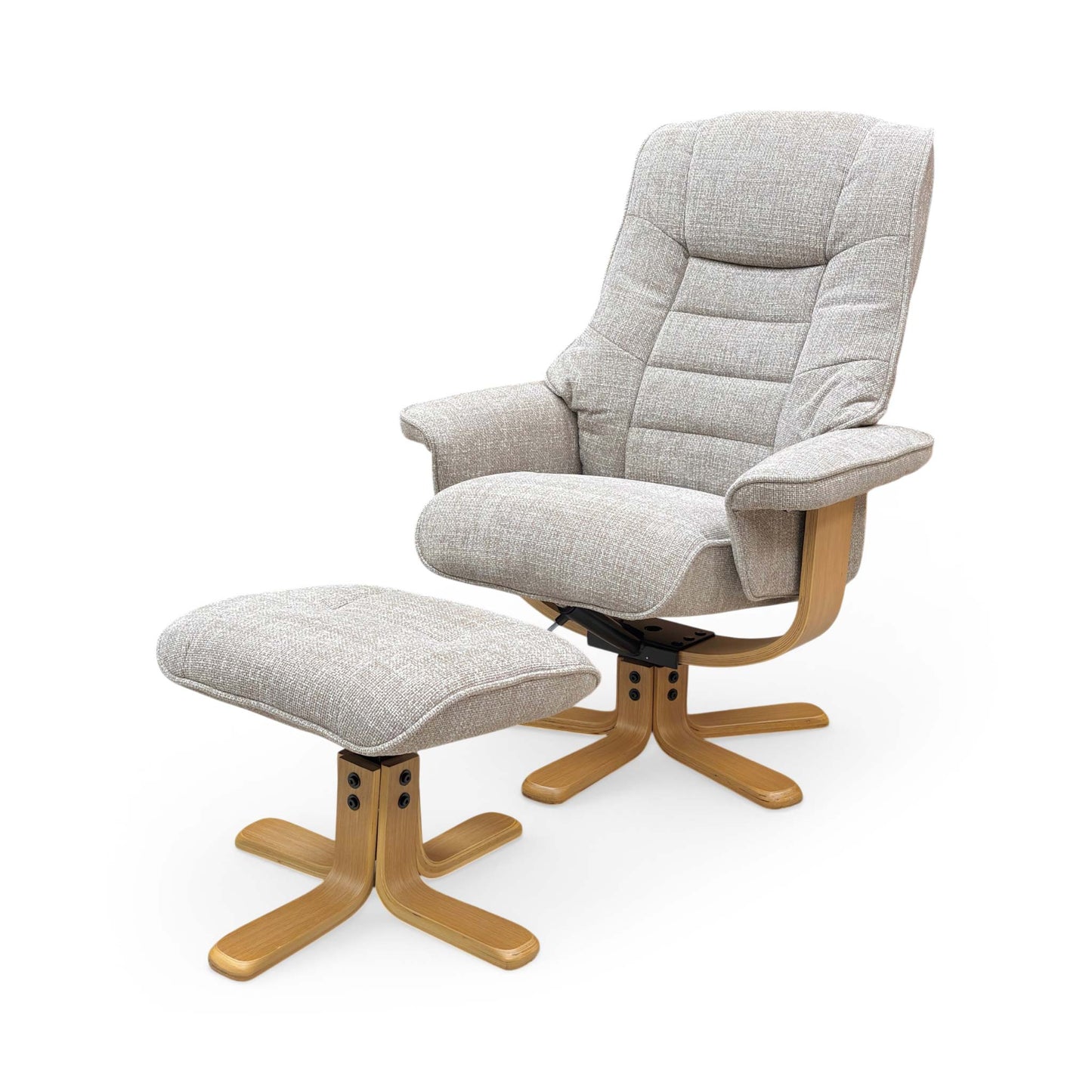 Side profile of the Riga chair, emphasizing the elegant curved backrest and the minimalist profile of the metal swivel base.