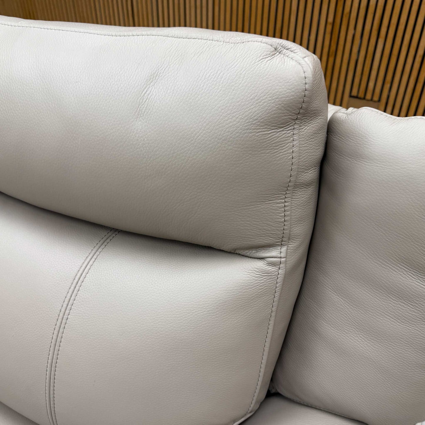 'Panache' Oyster Cat-40-08 Leather 3 Seater Sofa