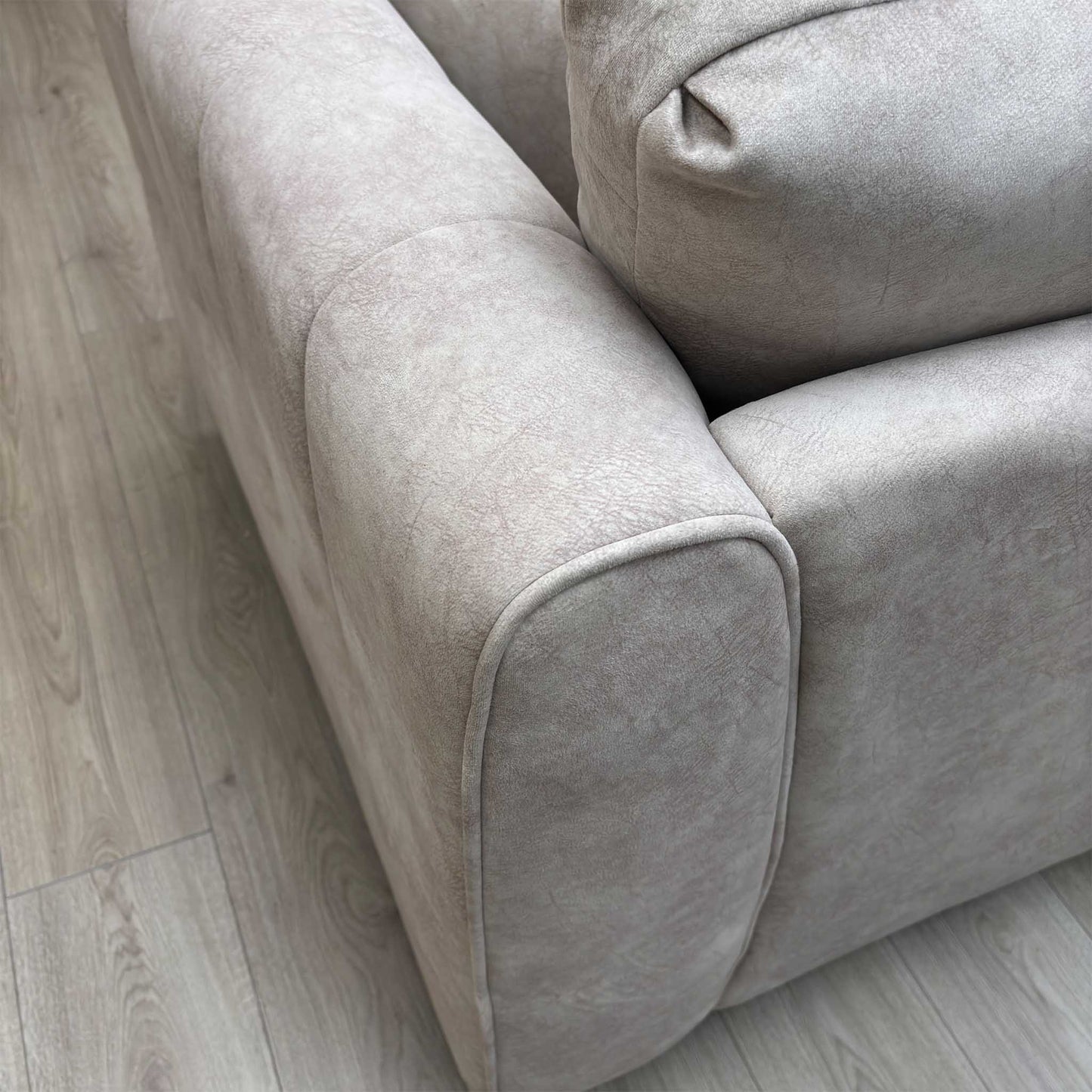 ‘Mariah’ Dapple Ivory-Tri Brass Insert Fabric Classic Back Snuggler Chairs - Set of 2
