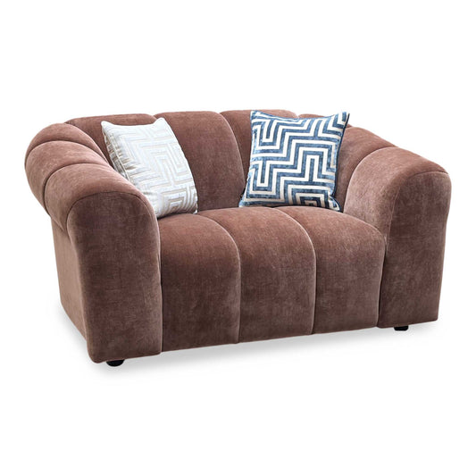 Full View ‘Rhianna’ contemporary oversized snuggle seat, beautifully upholstered in a vibrant, rich Manhattan Burnt Sienna Orange fabric with an inviting wide design.