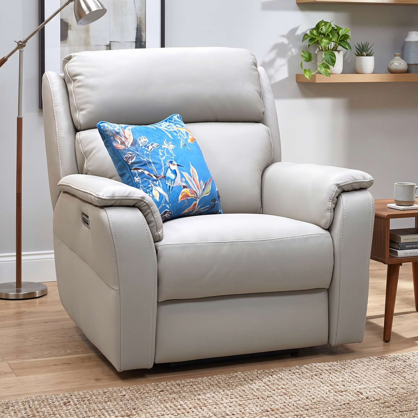Nicoletti ‘Vito’ Torello Fango 352 Cream Leather Power Recliner Chair with Power Headrest and Power Lumbar