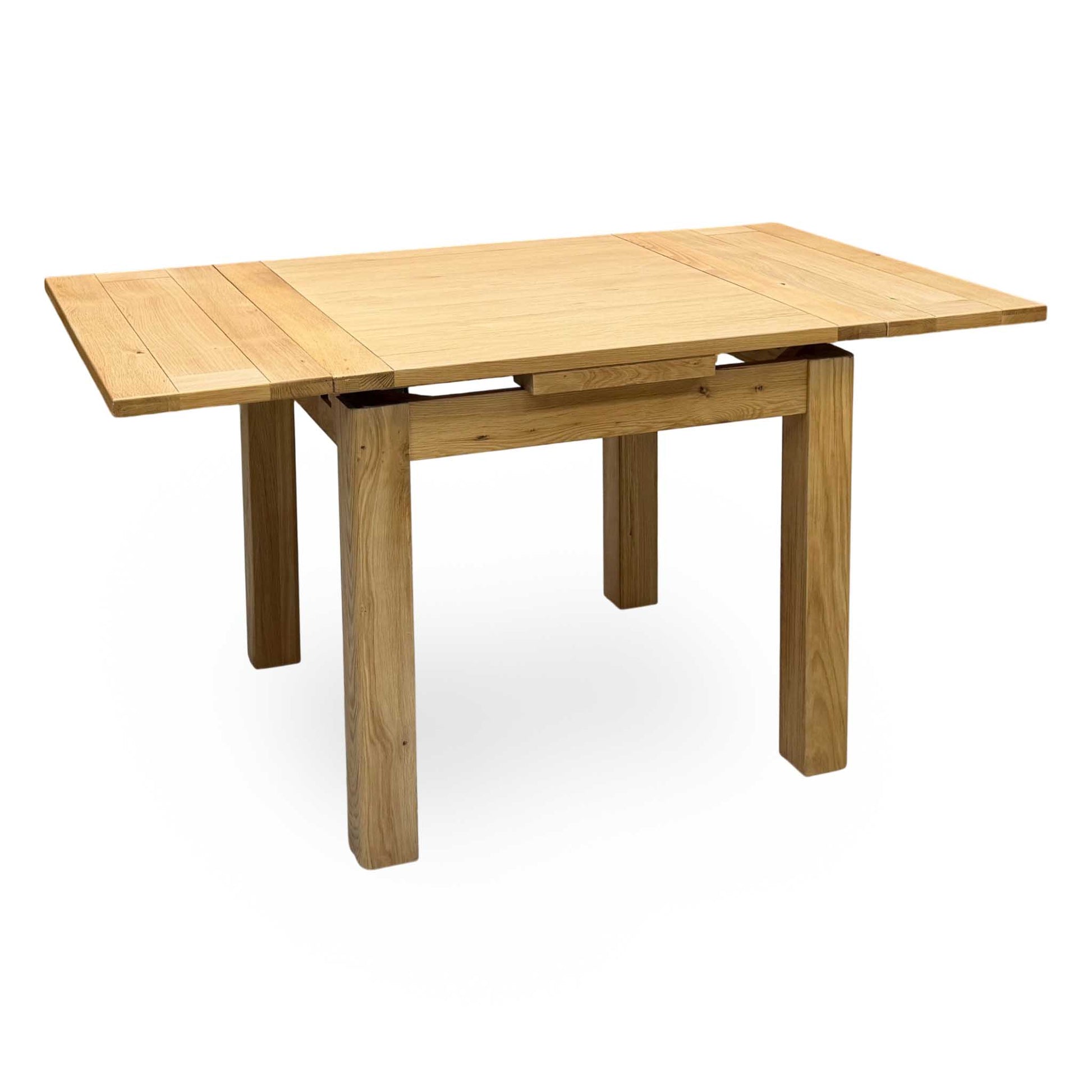 Furnitureland ‘Augusta’ Solid Oak Draw Leaf Extending Dining Table