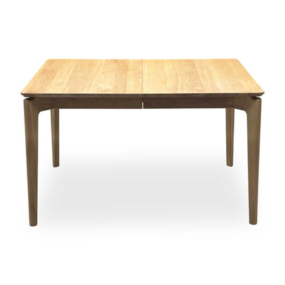 'Hadley' Medium Oak Veneer Small Extending Dining Table