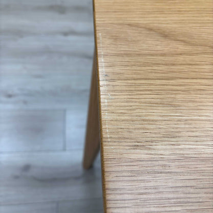 'Hadley' Medium Oak Veneer Small Extending Dining Table