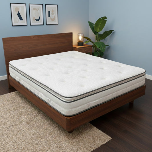 Bedroom short of the Silentnight Miris Mattress, highlighting UltraGel cooling technology and 3000 individual pocket springs.