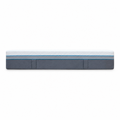 Side profile of the Simba Ultra Hybrid 7300 king mattress showing the layered white and navy borders