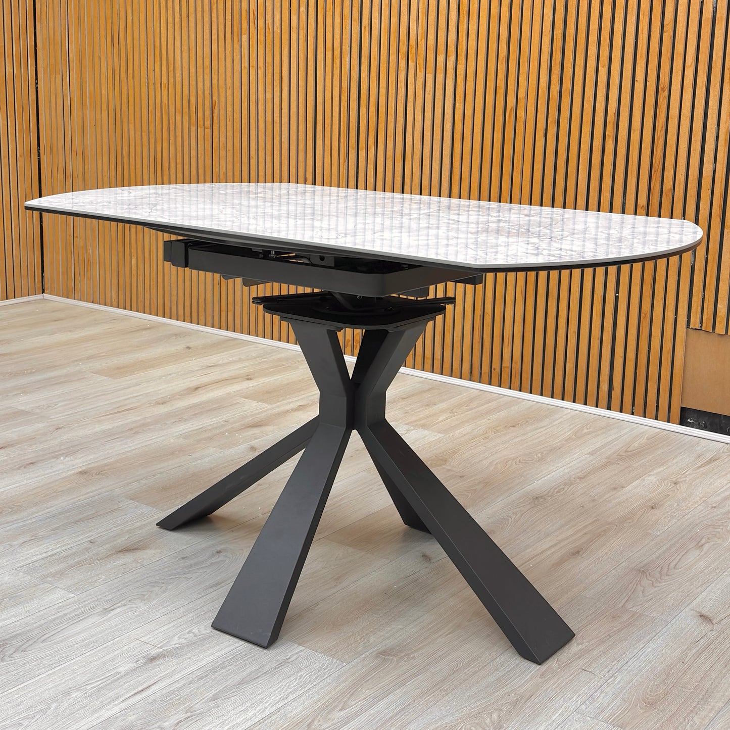 'Crete' Ceramic Top Round Swivel Extending Dining Table