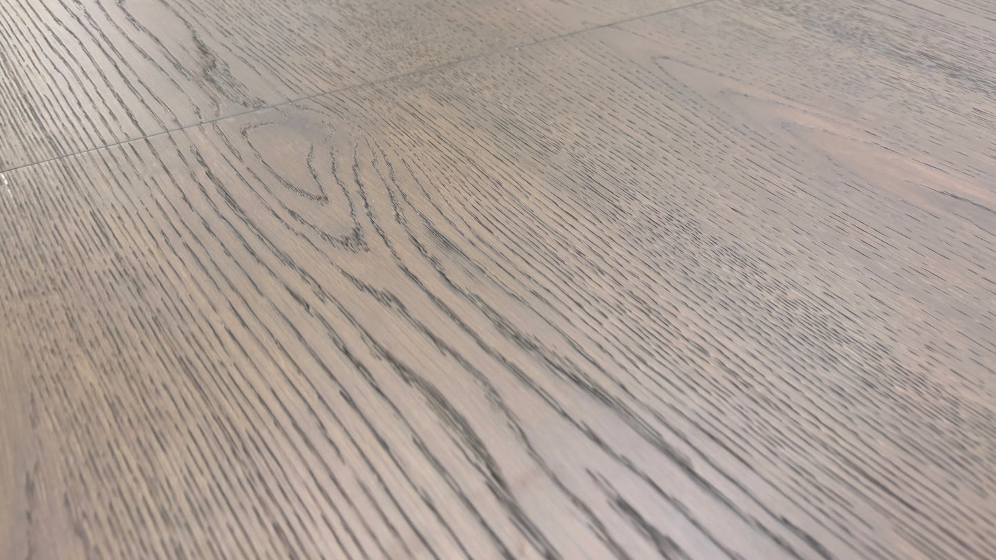 ‘Jai’ Small Solid Oak 130cm Extending Dining Table