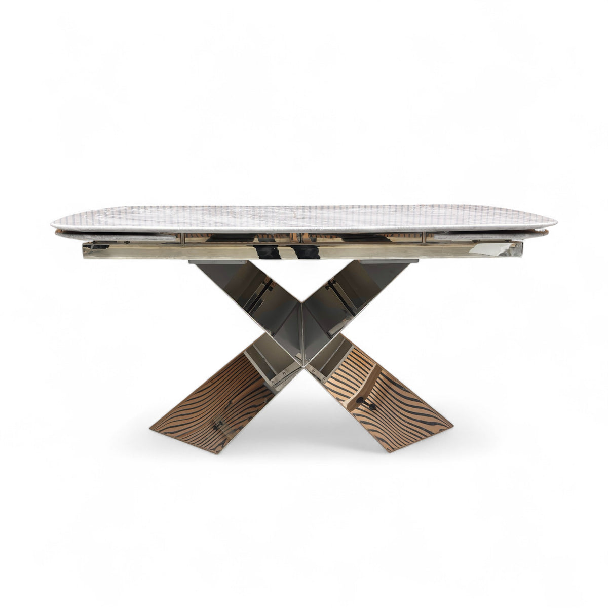 Front view of the 150cm marble surface, ideal for seating four to six people.