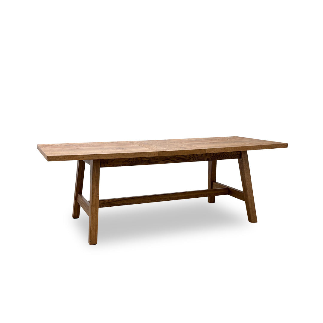 'Stratford' Solid Oak Small Extending Dining Table