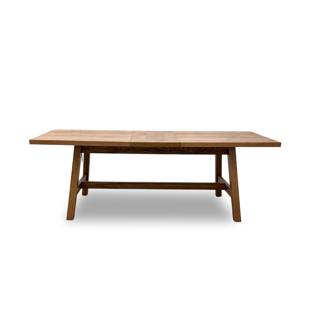 'Stratford' Solid Oak Small Extending Dining Table