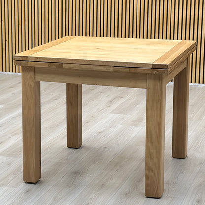 Furnitureland 'Augusta' Solid Oak Draw Leaf Extending Dining table