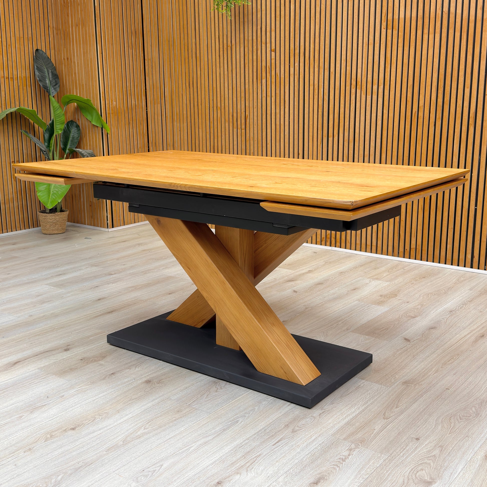 ‘Aydin’ Solid Oak 150cm Extending Dining Table - product photo 3