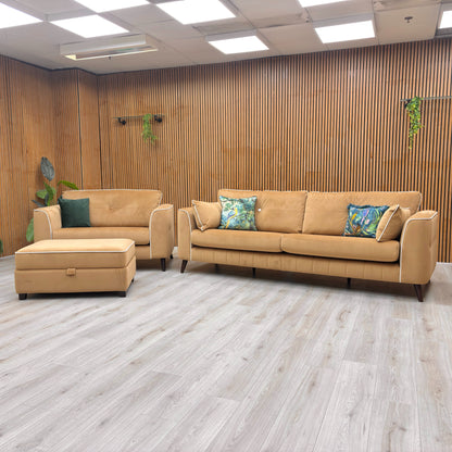 Digital product image of the set, clean layout.