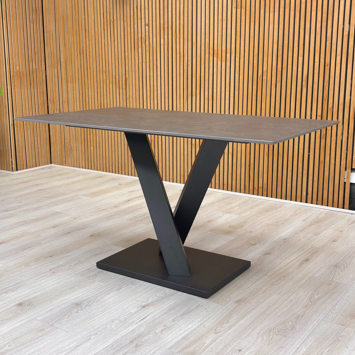 Digital product image showing a clean layout of the table in a studio setting.