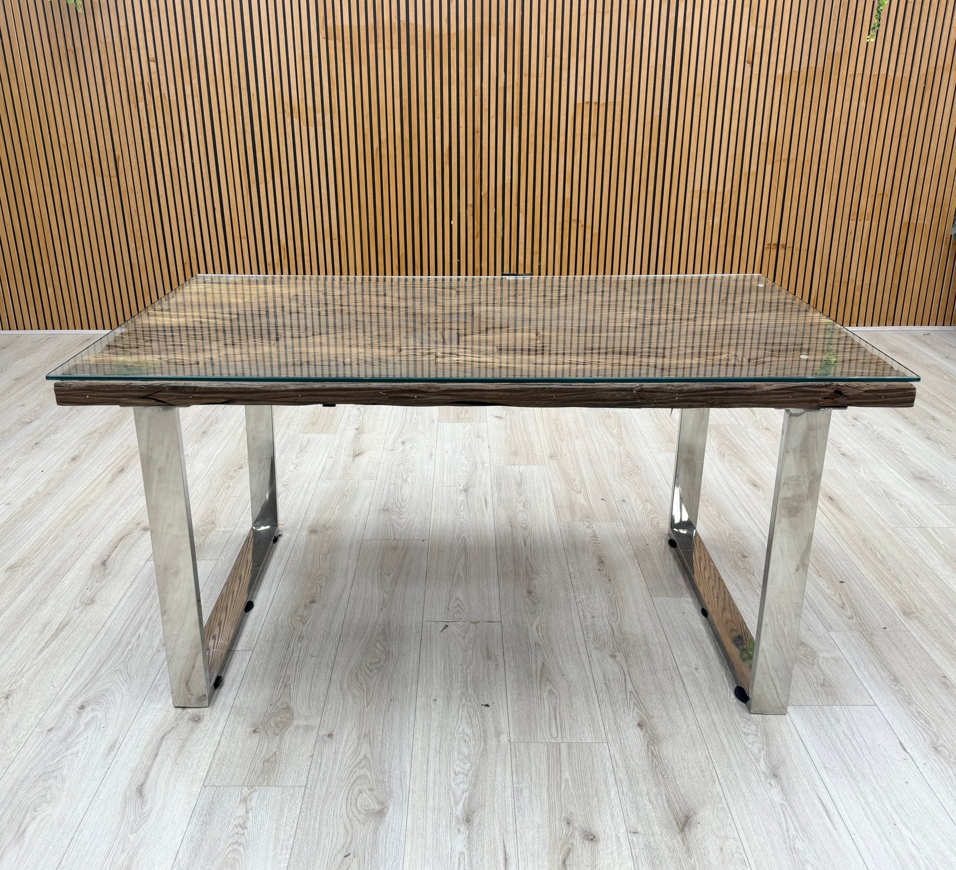 'Chennai' Reclaimed Wood Small 150cm Dining Table with U-shaped Legs – view 3