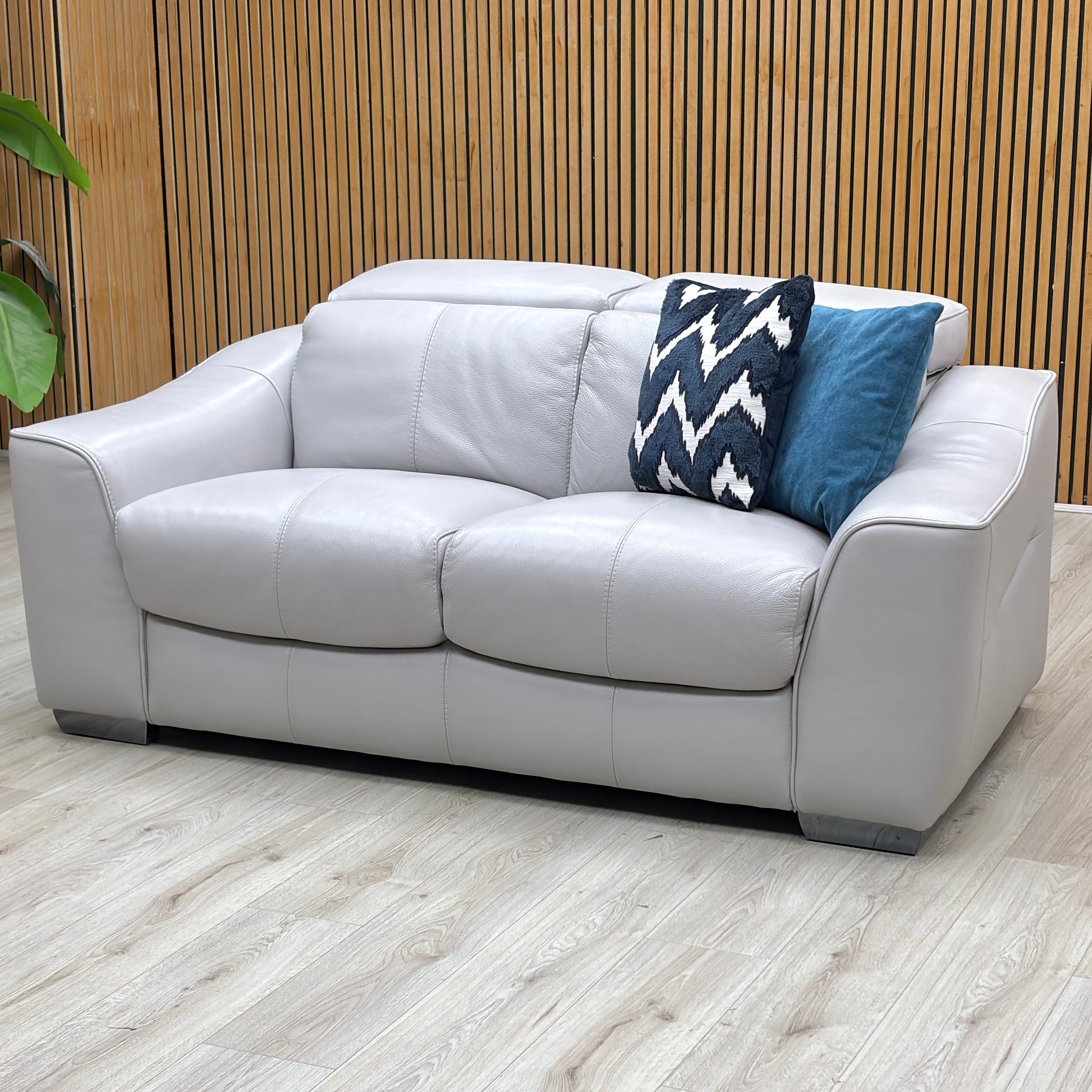 World of Leather ‘Xavier’ Hw-251e Grey Leather 2 Seater Sofa Furniture Village