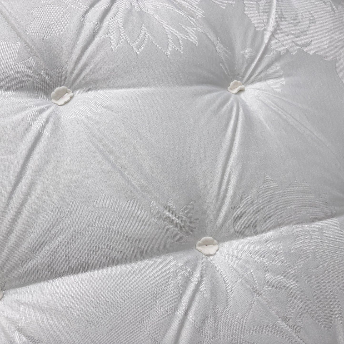 'Silentnight' Essentials 600 Pocket Mattress - Double