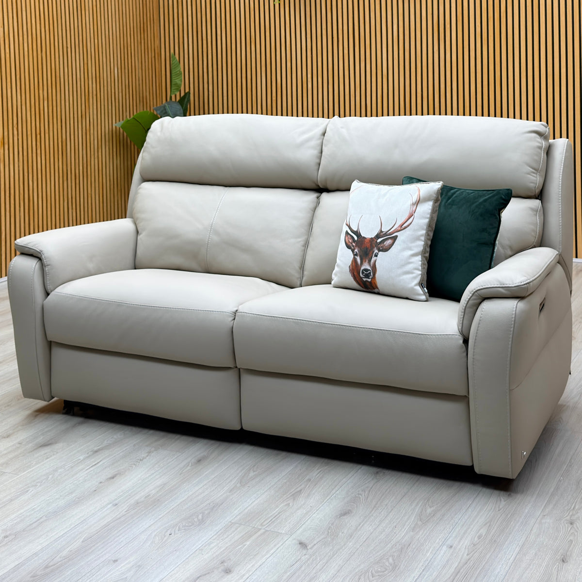 G Plan 'Vito' Torello Fango Cream Leather 3 Seater Power Recliner Sofa with Power Headrests and Power Lumbar