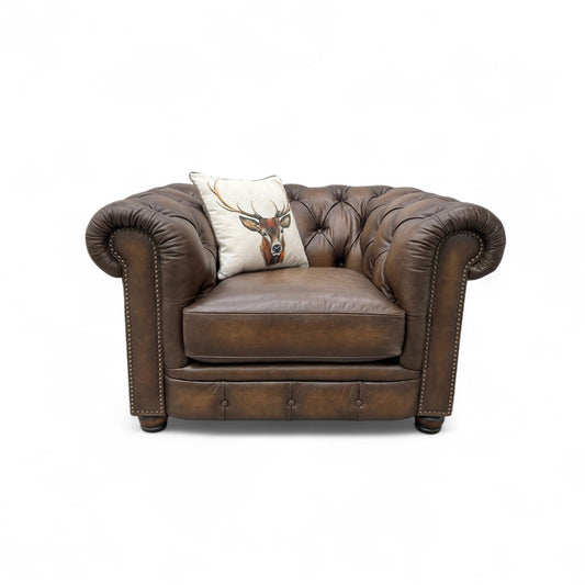 At The Helm 'Shackleton' Saddle X3y1-19811s Leather Chesterfield Chair